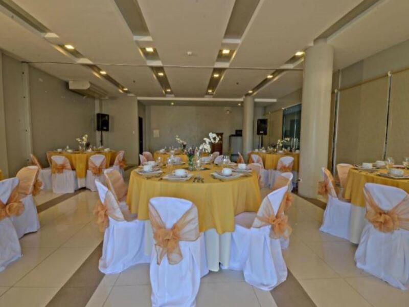 Empire Suites Hotel Puerto Princesa Dış mekan fotoğraf