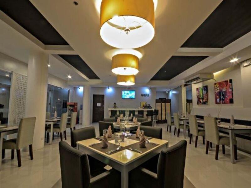 Empire Suites Hotel Puerto Princesa Dış mekan fotoğraf