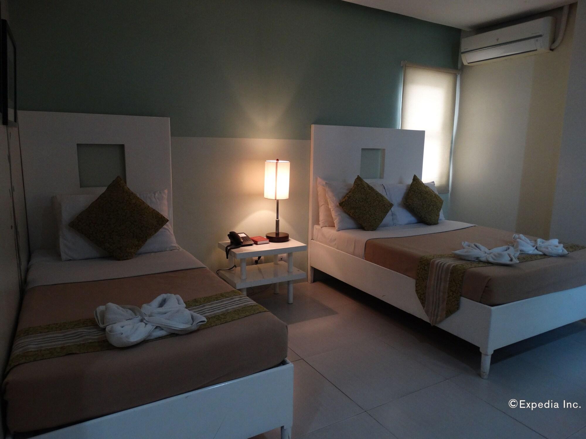 Empire Suites Hotel Puerto Princesa Dış mekan fotoğraf