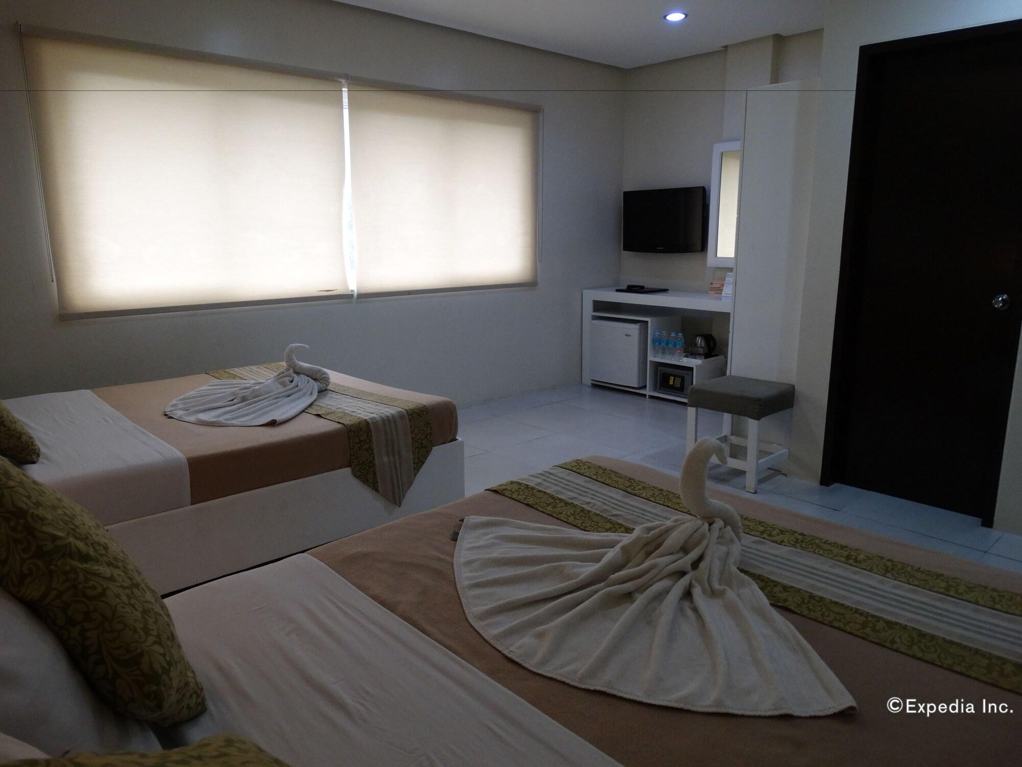 Empire Suites Hotel Puerto Princesa Dış mekan fotoğraf