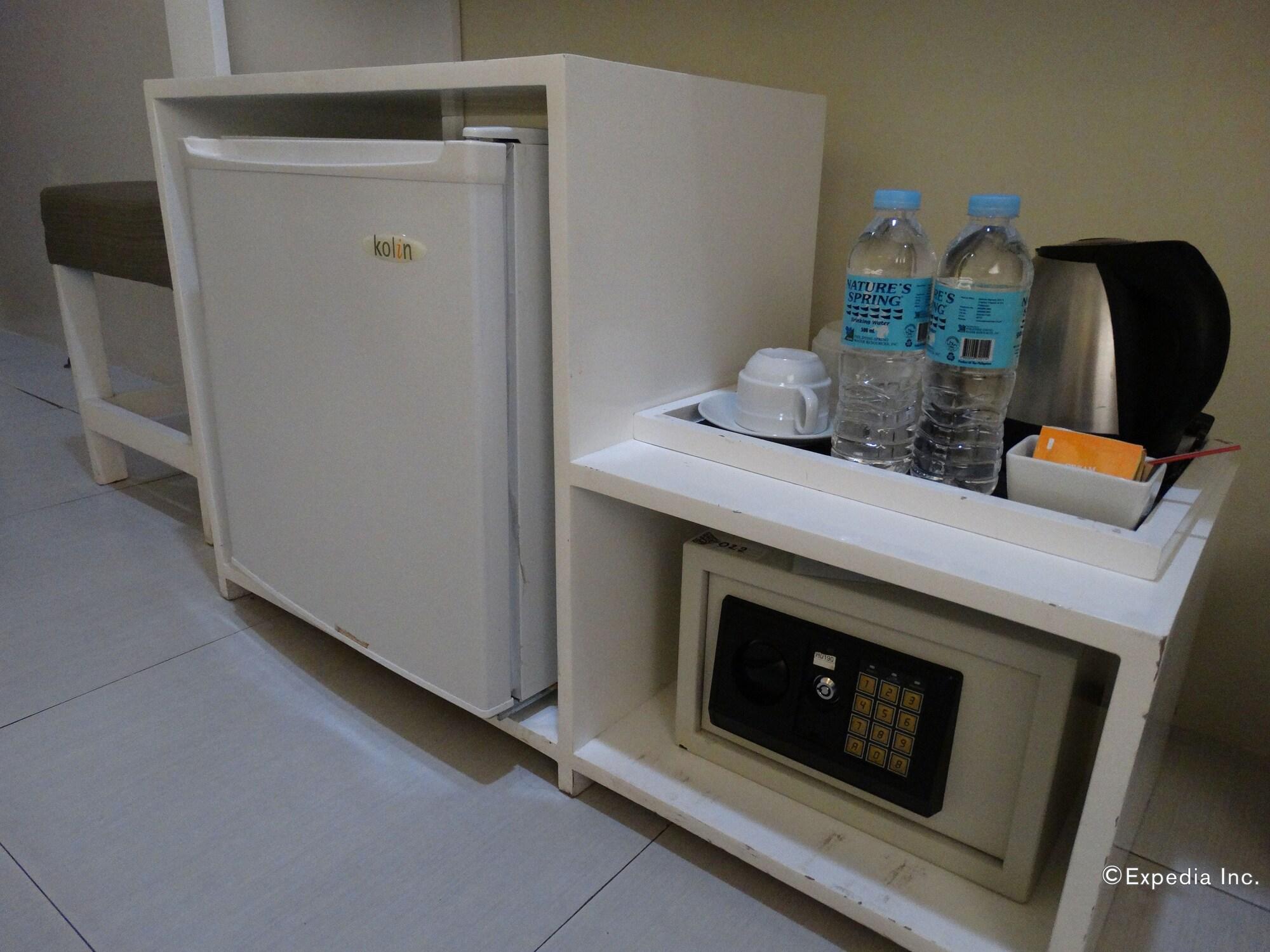 Empire Suites Hotel Puerto Princesa Dış mekan fotoğraf