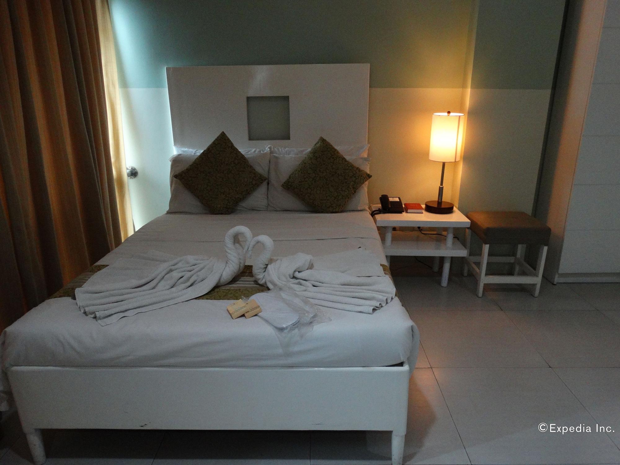 Empire Suites Hotel Puerto Princesa Dış mekan fotoğraf