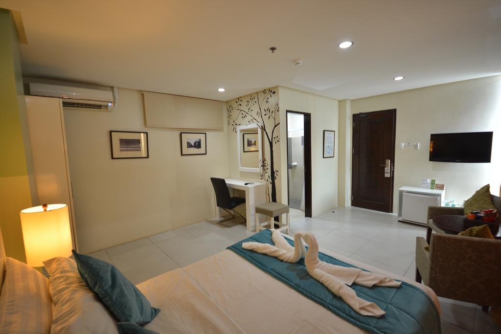Empire Suites Hotel Puerto Princesa Dış mekan fotoğraf