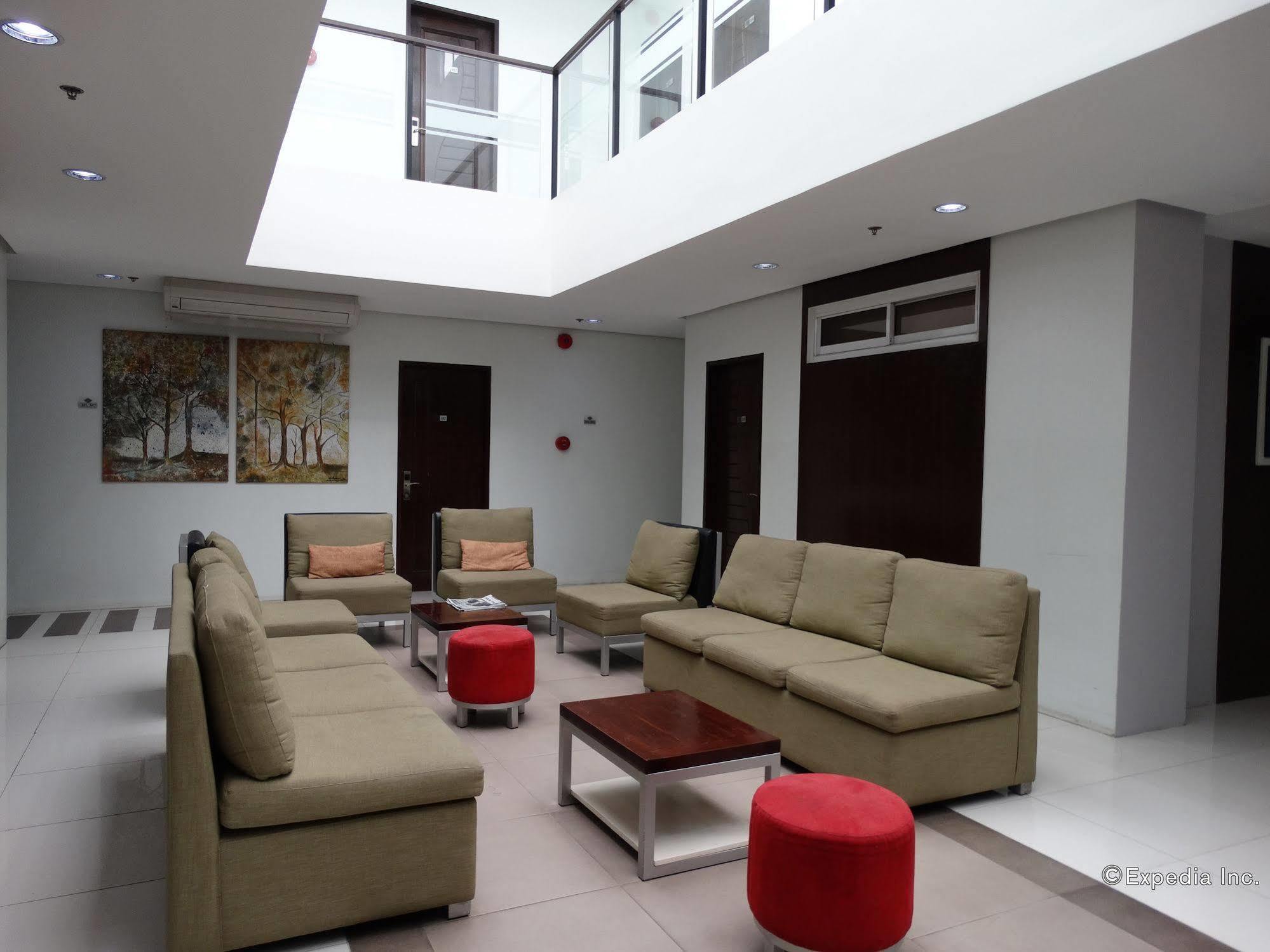 Empire Suites Hotel Puerto Princesa Dış mekan fotoğraf