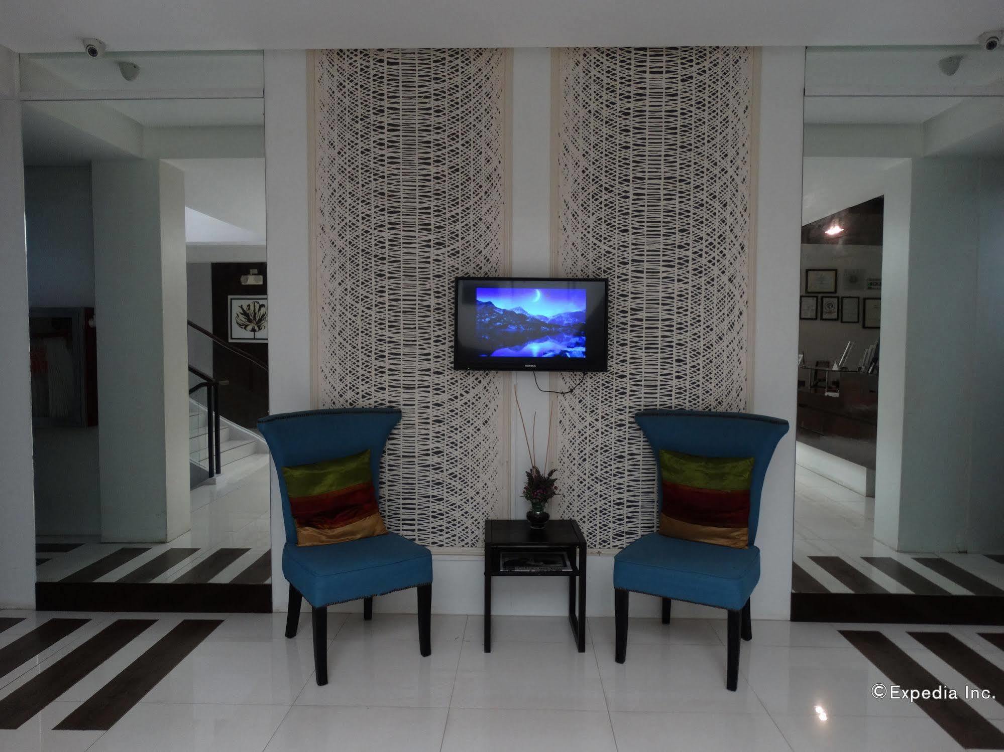 Empire Suites Hotel Puerto Princesa Dış mekan fotoğraf