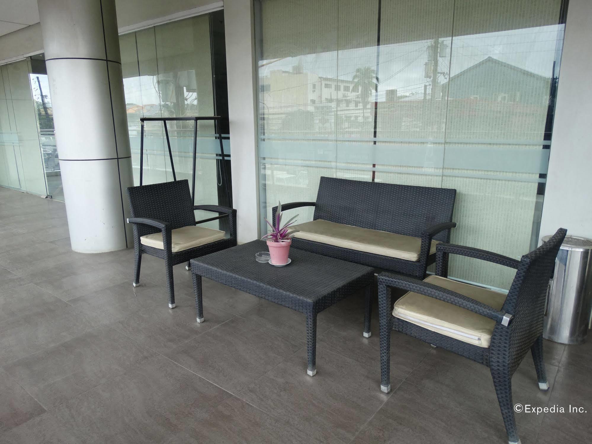 Empire Suites Hotel Puerto Princesa Dış mekan fotoğraf