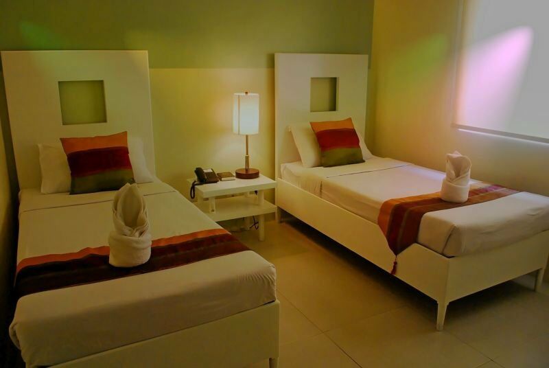 Empire Suites Hotel Puerto Princesa Dış mekan fotoğraf